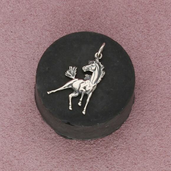 James Avery Jewelry - james avery sterling silver retired mustang horse charm pendant